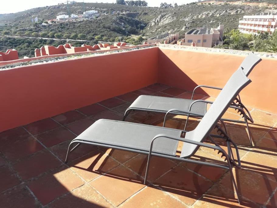 Villa Luxurious Townhouse With Sea Views Manilva Esterno foto
