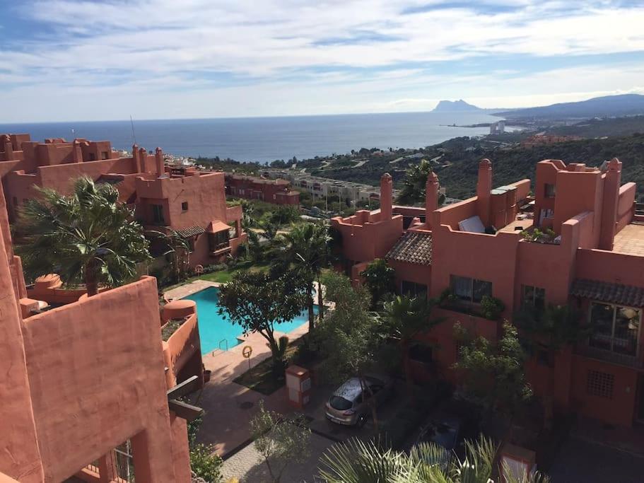 Villa Luxurious Townhouse With Sea Views Manilva Esterno foto
