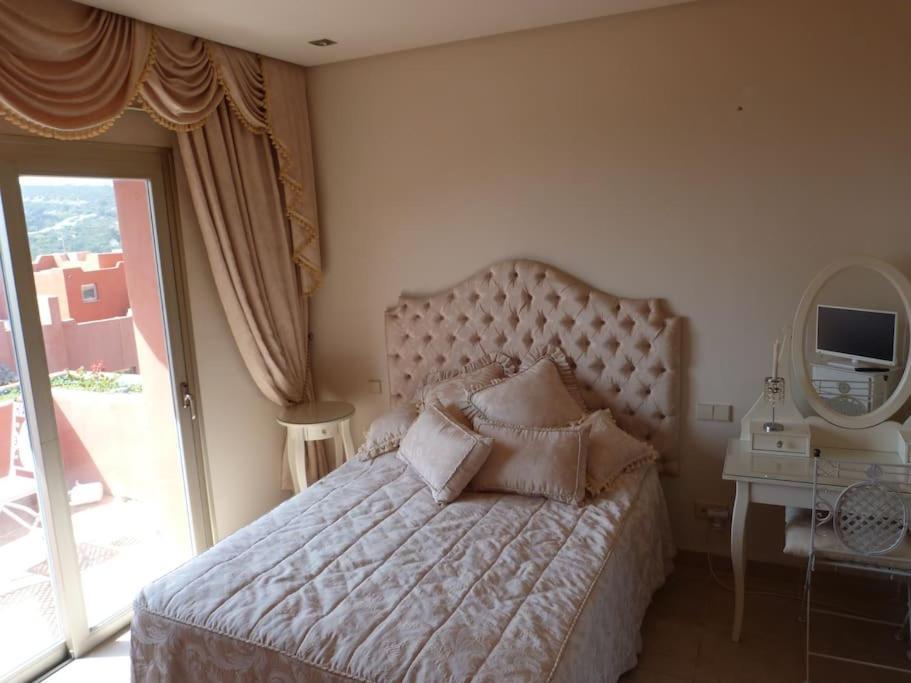 Villa Luxurious Townhouse With Sea Views Manilva Esterno foto
